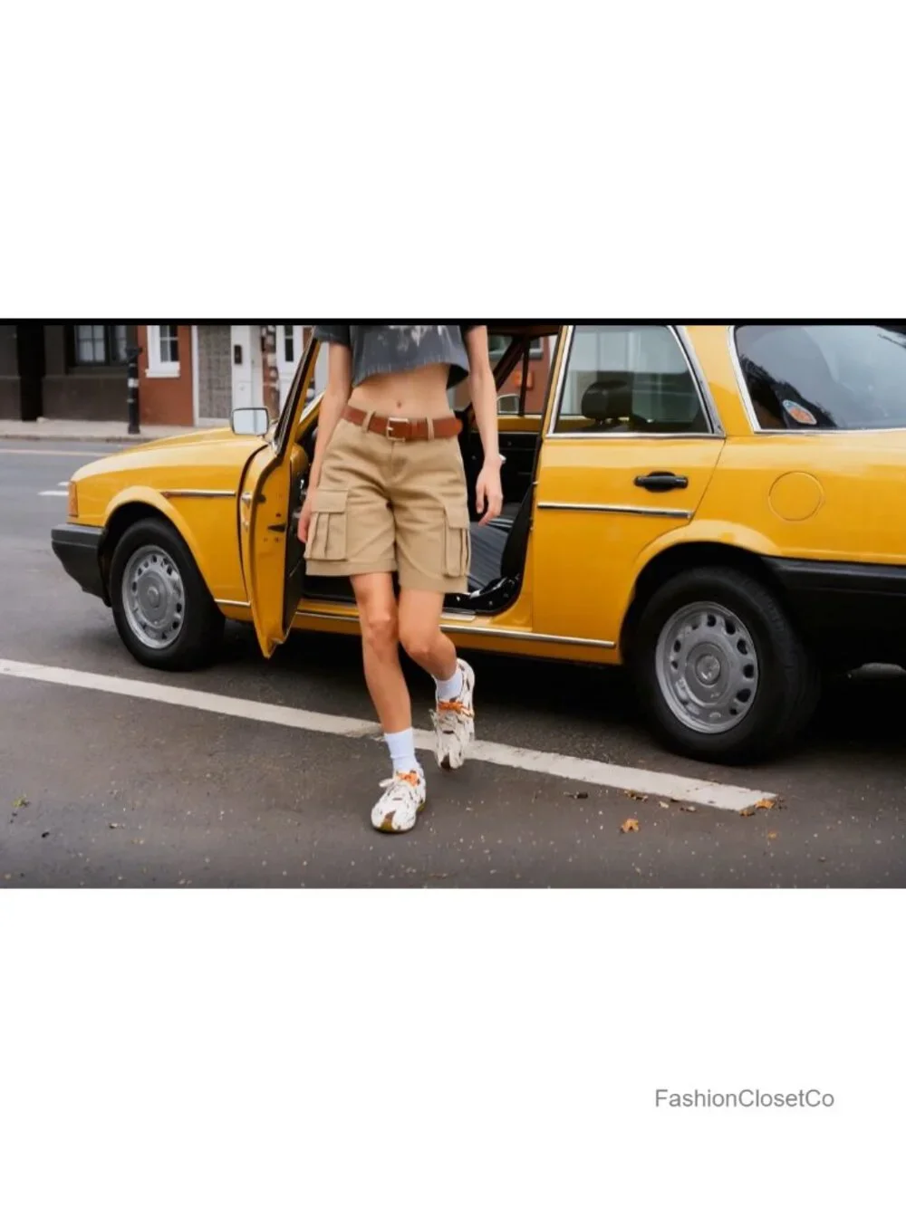 Retro Fashion Sneakers with Two-Tone Laces - Breathable Mesh Lining - Comfort